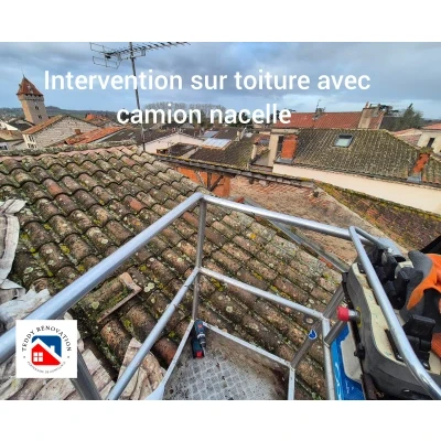 Intervention toiture avec camion nacelle